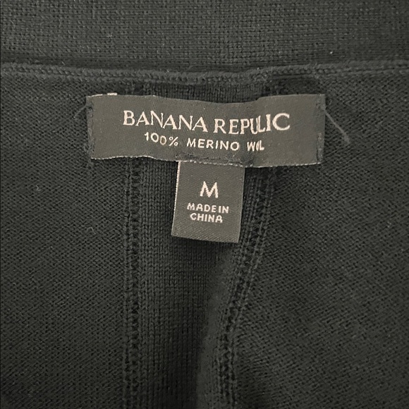 Banana Republic 100% Merino Wool Cardigan Sweater - Picture 9 of 10